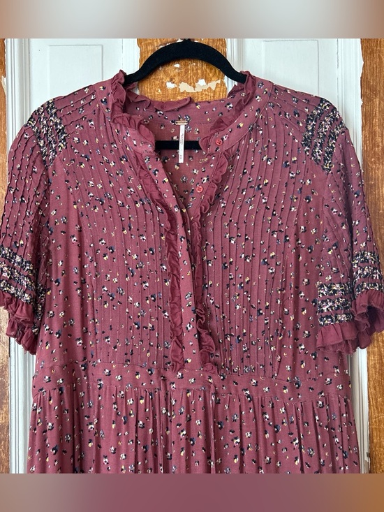Free People Dresses & Skirts - Free People Mauve Floral Maxi Dress